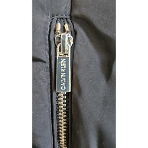 Calvin Klein Womens M Vest Black Faux Fur Collar Gold Zip Pockets Smocking - Picture 6 of 11